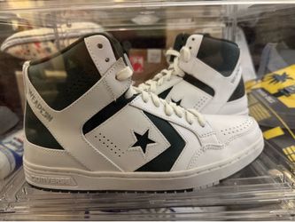 Larry Bird signed Converse Shoe