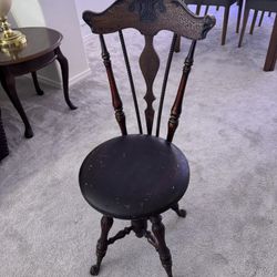 Victorian Organ or Piano chair