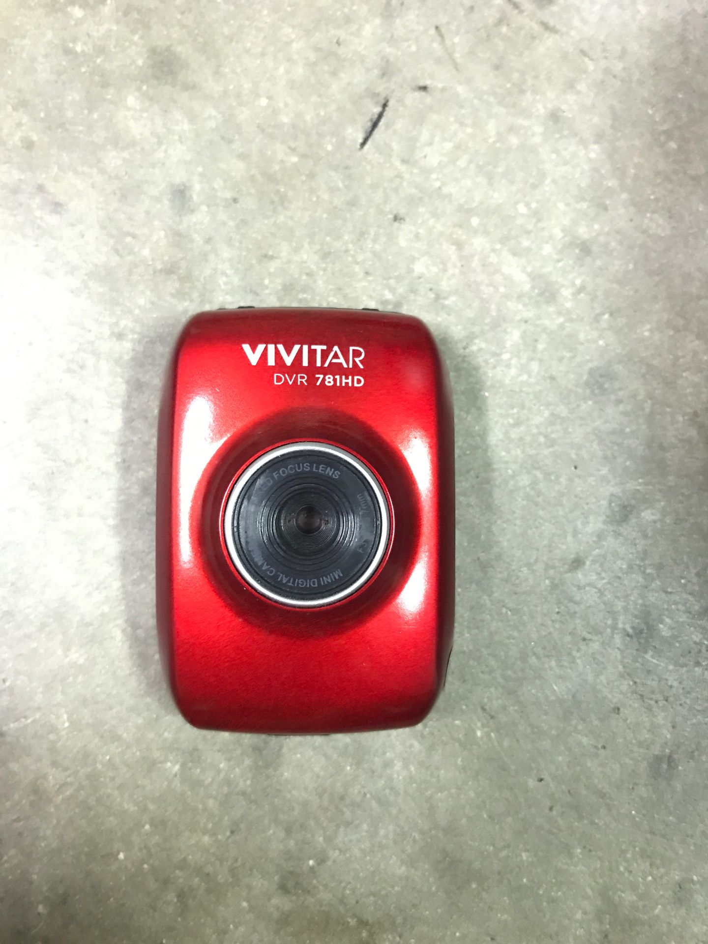 New Vivitar waterproof camera