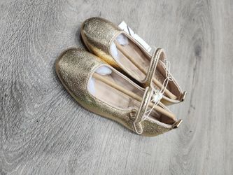 Zara Girls Dress Shoe - Brand NEW 