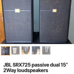 JBL HOUSE  SPEAKERS IN GREAT CONDITION 
