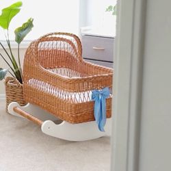 Vintage Wicker Baby Cradle / Bassinet – Rocking Base