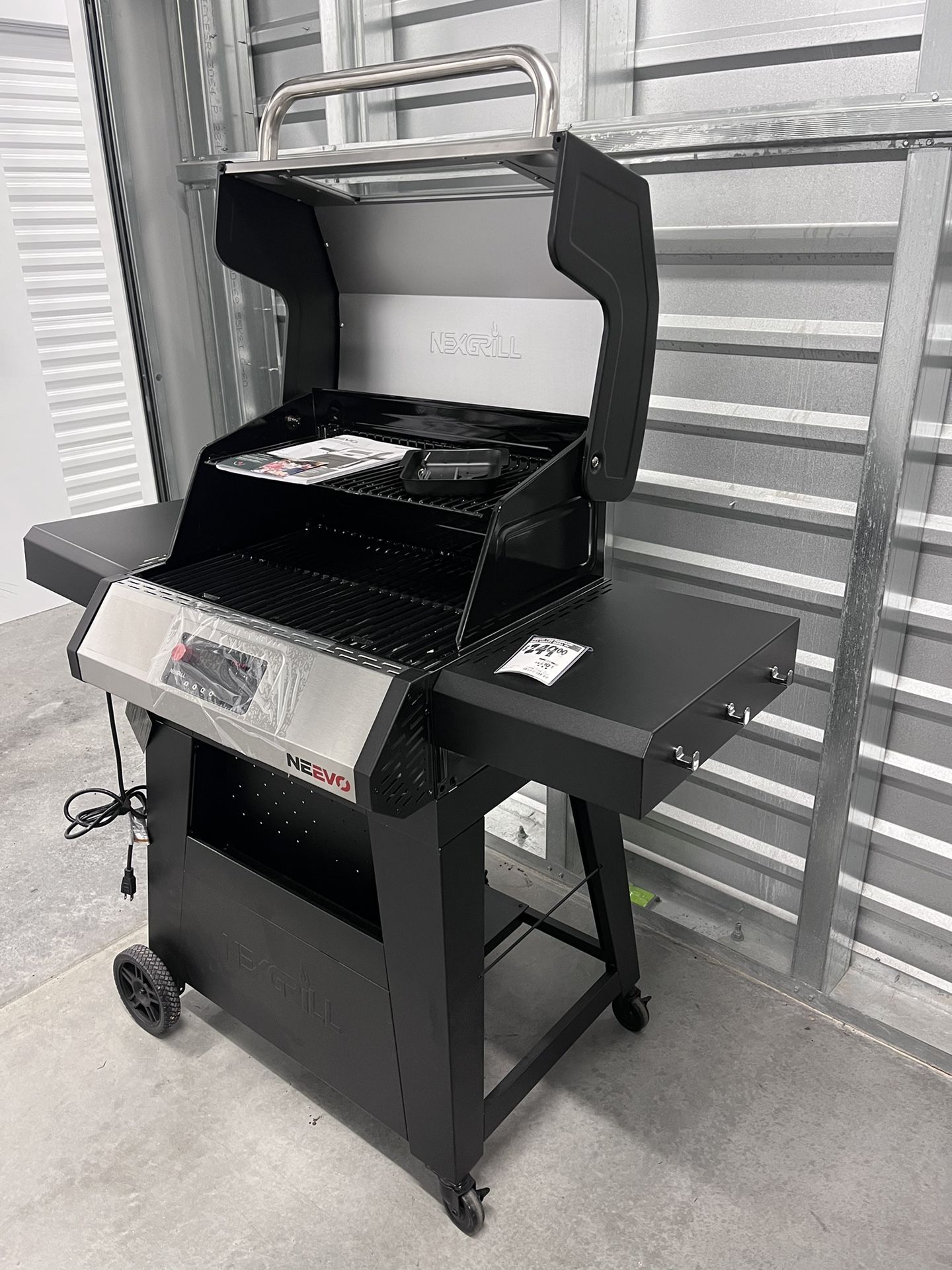Nexgrill Neevo 720 Propane Gas Digital Smart Grill in Black with Stainless Steel Front Panel and Lid
