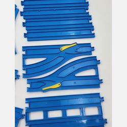 TOMY Thomas the Train tracks