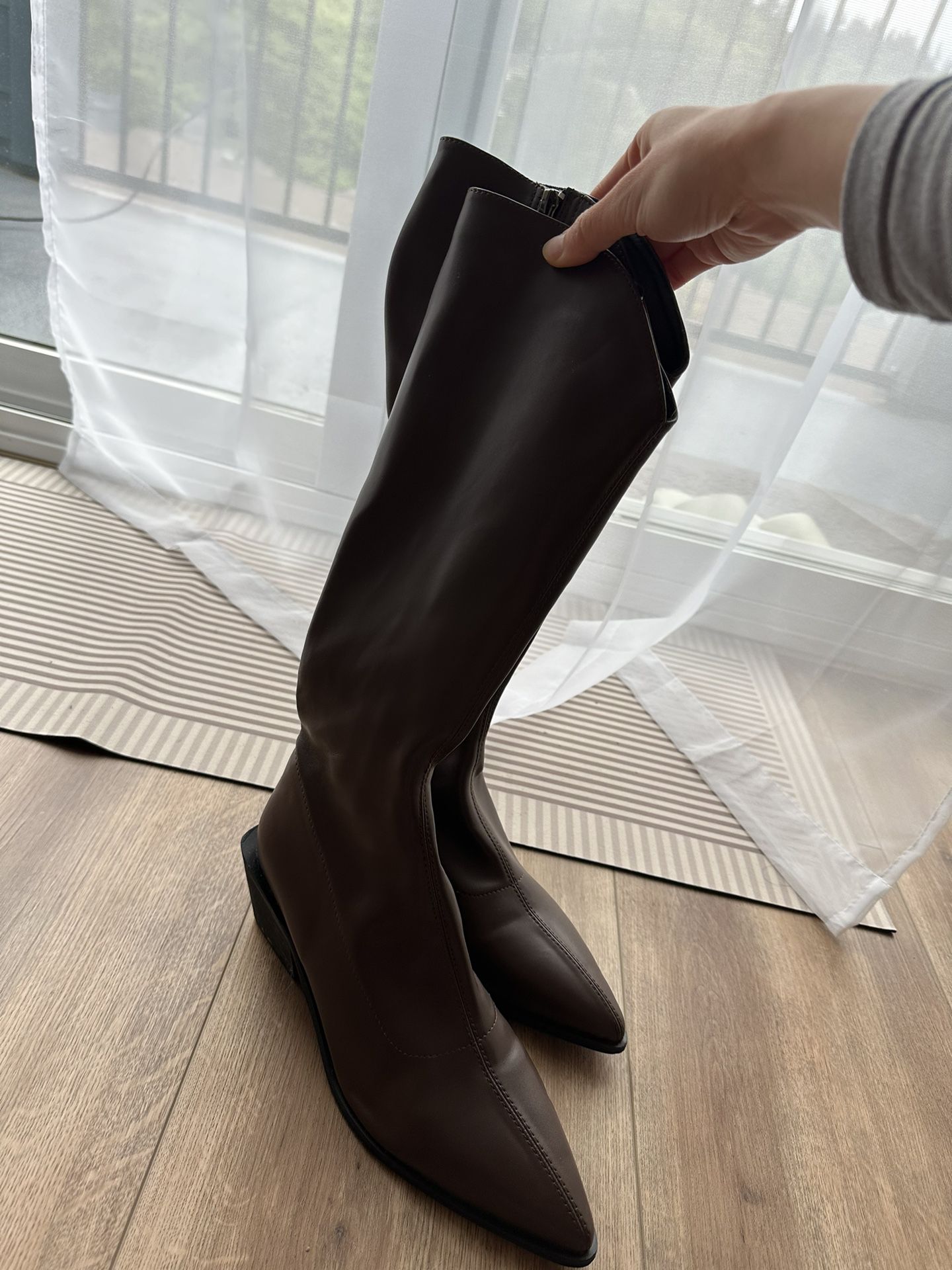 Woman Leather Boots