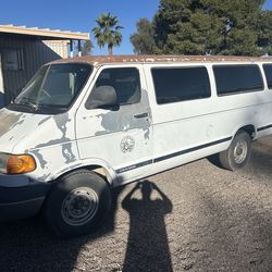2000 Dodge Ram Van