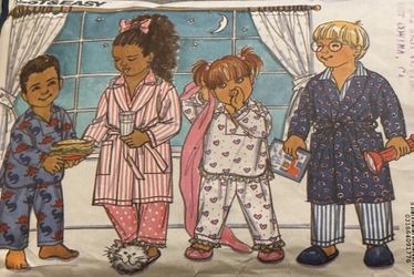 Butterick 5195 Busybodies PJ’s Robe Size 4-6 Pre Owned