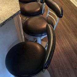 4 Bar Stools (black and Grey)