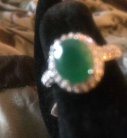 JADE AND STERLING SILVER PLATED WITH CUBIC ZIRCONIA LADIES RING SIZE 8.
