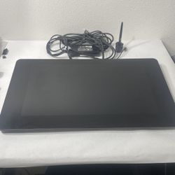 Wacom Cintiq Pro 24 (No Cosmetic Damages) 