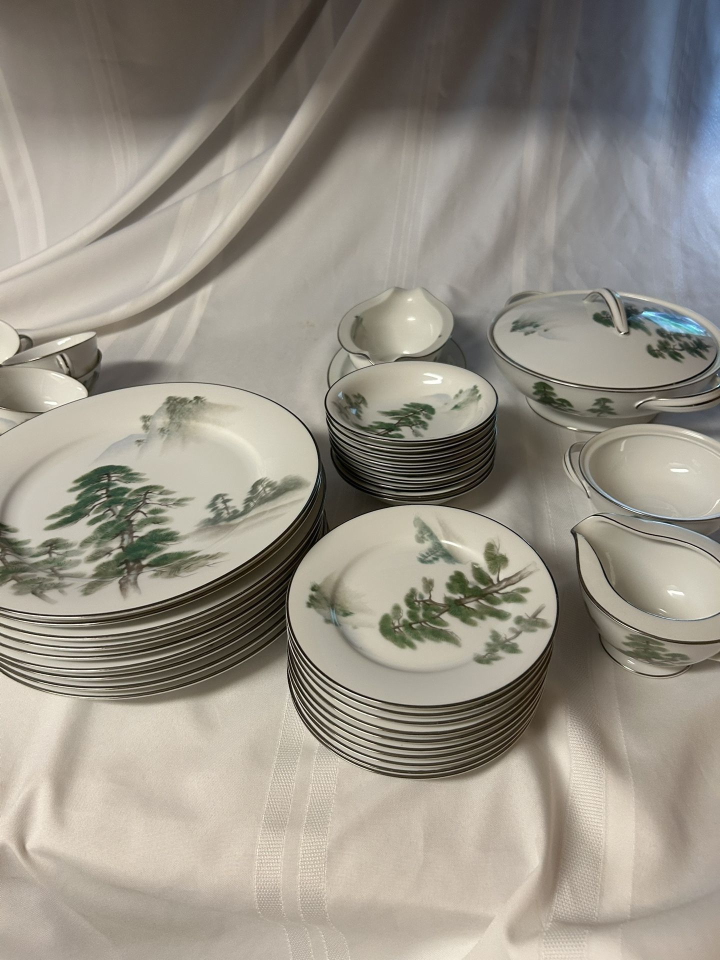 Mid Century Noritaki China (Japan Ming Tree)72 Pcs