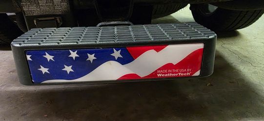 Weather tech American. Trailer 
Hitch, step.