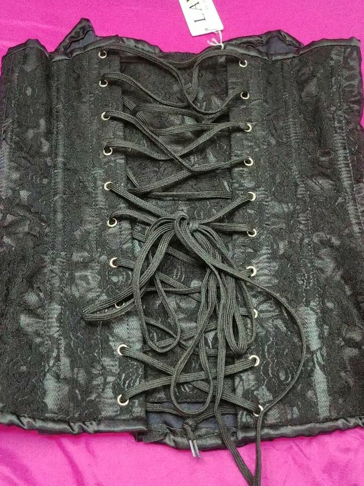 NEW W/ Tags Daisy Corsets Lavish Lace Black Small