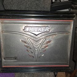 Kicker 300 Watt Amp 
