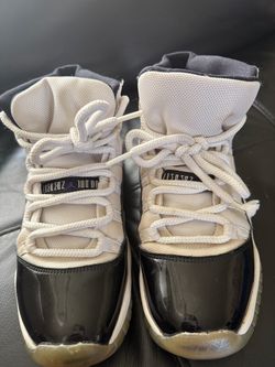 Air Jordan 11 Retro Sneakers