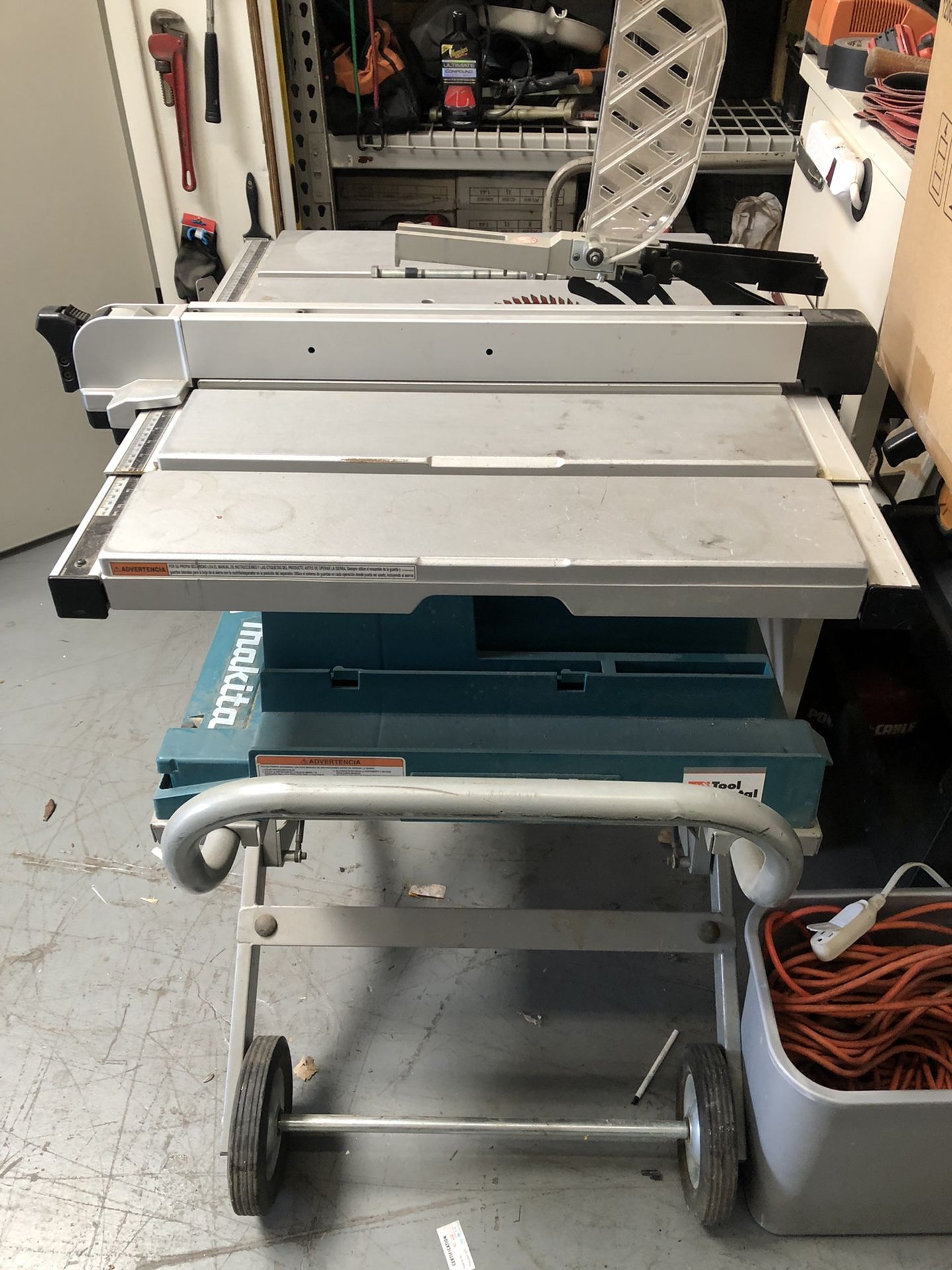 10” Makita 2705X1 10" Contractor Table Saw with Stand