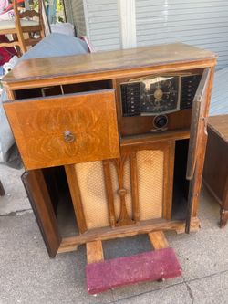 Vintage Zenith Radio