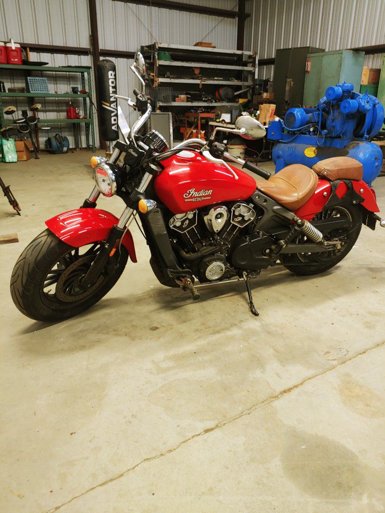 2016 INDIAN SCOUT MOTORCYCLE