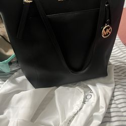 Michael Kors Large Tote 