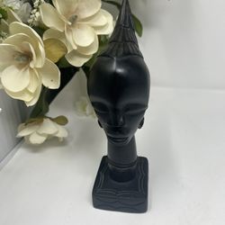 Hand-Carved African Wooden Bust – Vintage – 9” Tall 