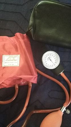 Adc sphygmomanometer