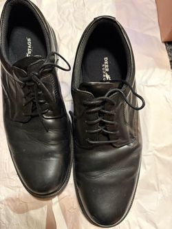 Men’s size 13 dress shoe