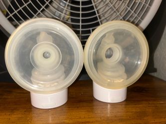 MomCozy Wearable Breast Pump Cups – Set of 2