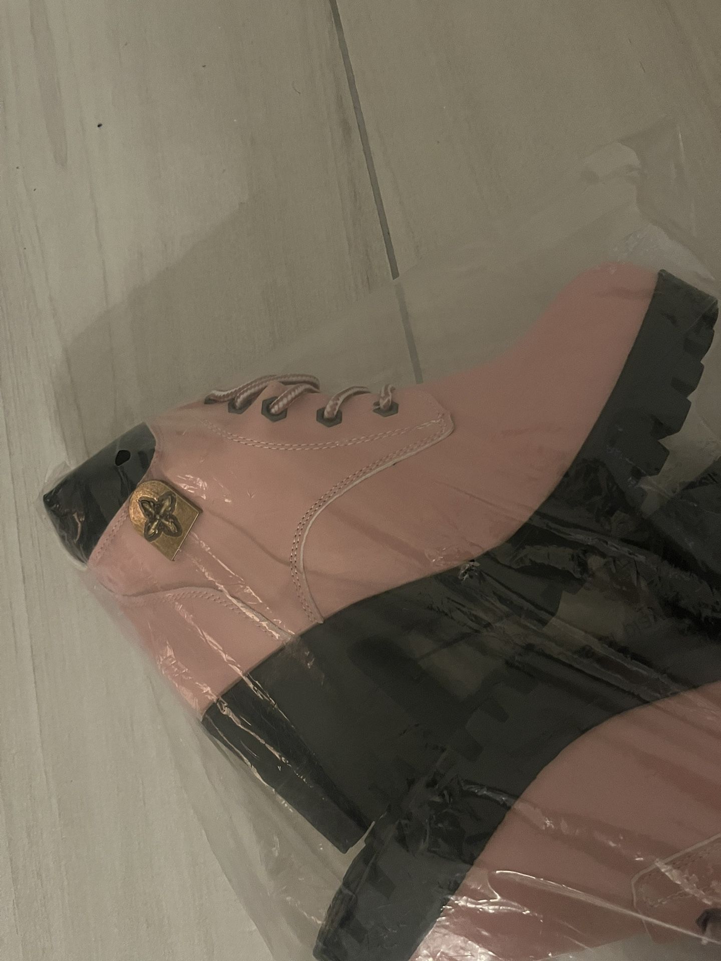 Boots Pink