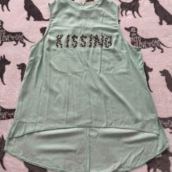 EUC Women’s Mustard Seed M Jeweled Kissing Top