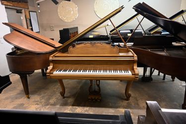 Steinway & Sons M Parlor Grand Piano