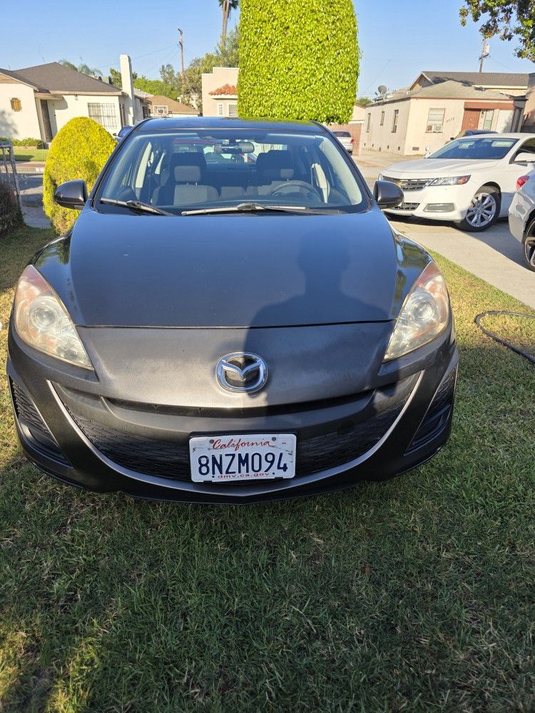 2010 Mazda 323
