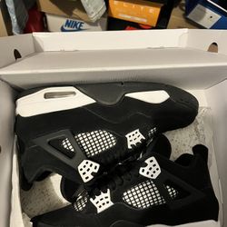 Retro 4 Oreos 