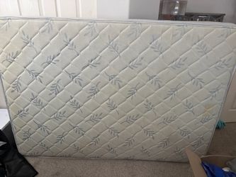 Free full size mattress