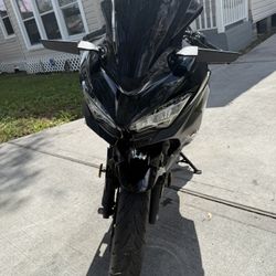 2019 Kawasaki Ninja 400