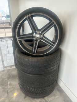 4 Used Aluminum 22 Inch Wheels