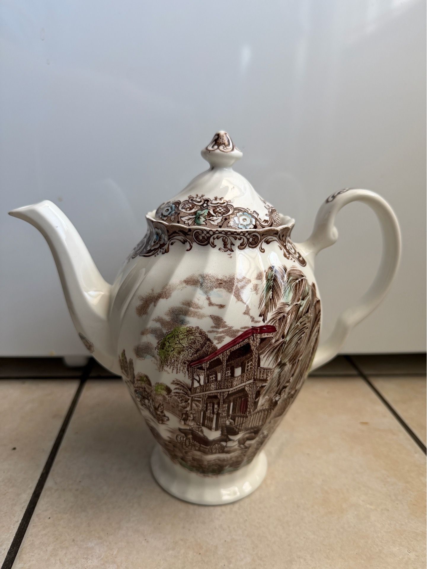 Vintage Ceramic Teapot 9.5”