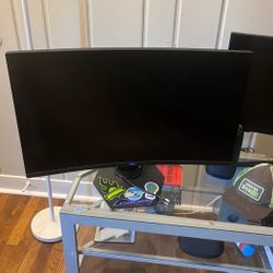 Dell 31.5” 1440p Curved Gaming Monitor