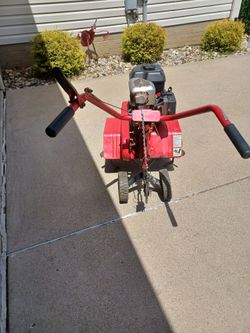Rotor Tiller  MTD, 5.5 HP Briggs & Straton, 13", 22, " & 22 " tilling width.