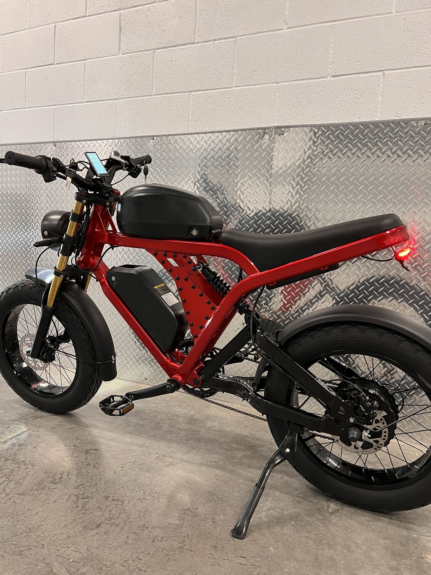 ✅⚡️BRAND NEW - 2000W Peak Motor /48V Dual Battery, 41ah Battery, Electric E Bike, 39mph Top Speed, 5’4-6’5(Rider) Kong