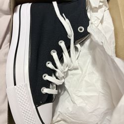 New Women Converse 