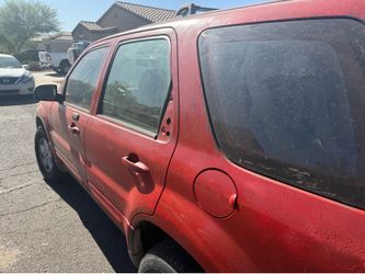2005 Ford Escape