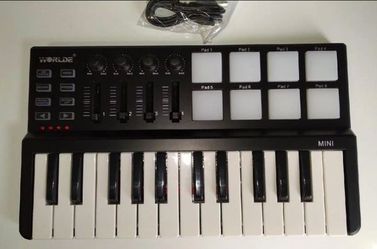 Portable Mini 25 Key USB Keyboard and Drum Pad MIDI Controller