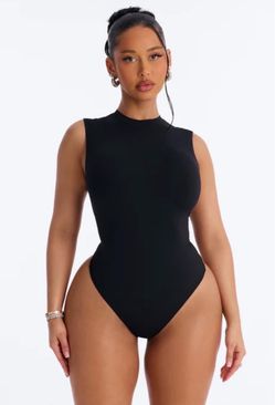 Top/ Bodysuit women size Small new