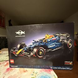 Lego Technic Red Bull Oracle Set 42206