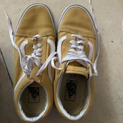 Unisex Vans In Yellow, Size 7(Men), 8.5(Women)