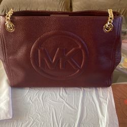 Michel Kors Purse Good Condition 