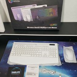 New Wireless Keyboard and Mouse Combo, 9 Backlit Effects, Wrist Rest, Phone Holder, 2.4G Lag-Free Ergonomic Keyboards, Rechargeable Silent Cordless Se