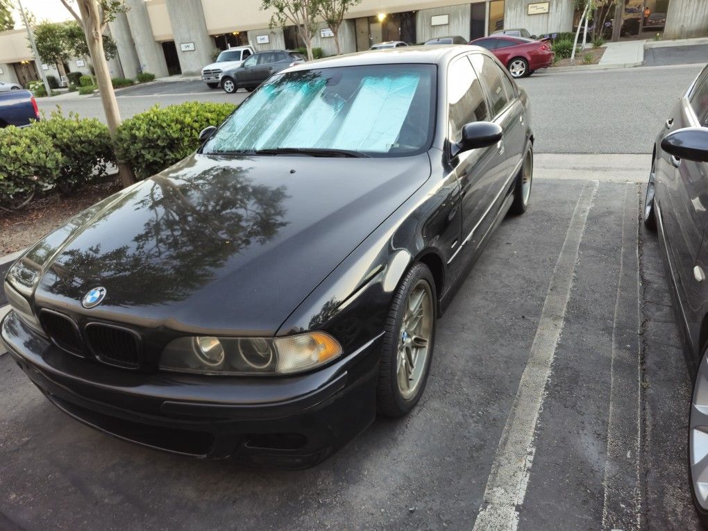 2000 BMW M5