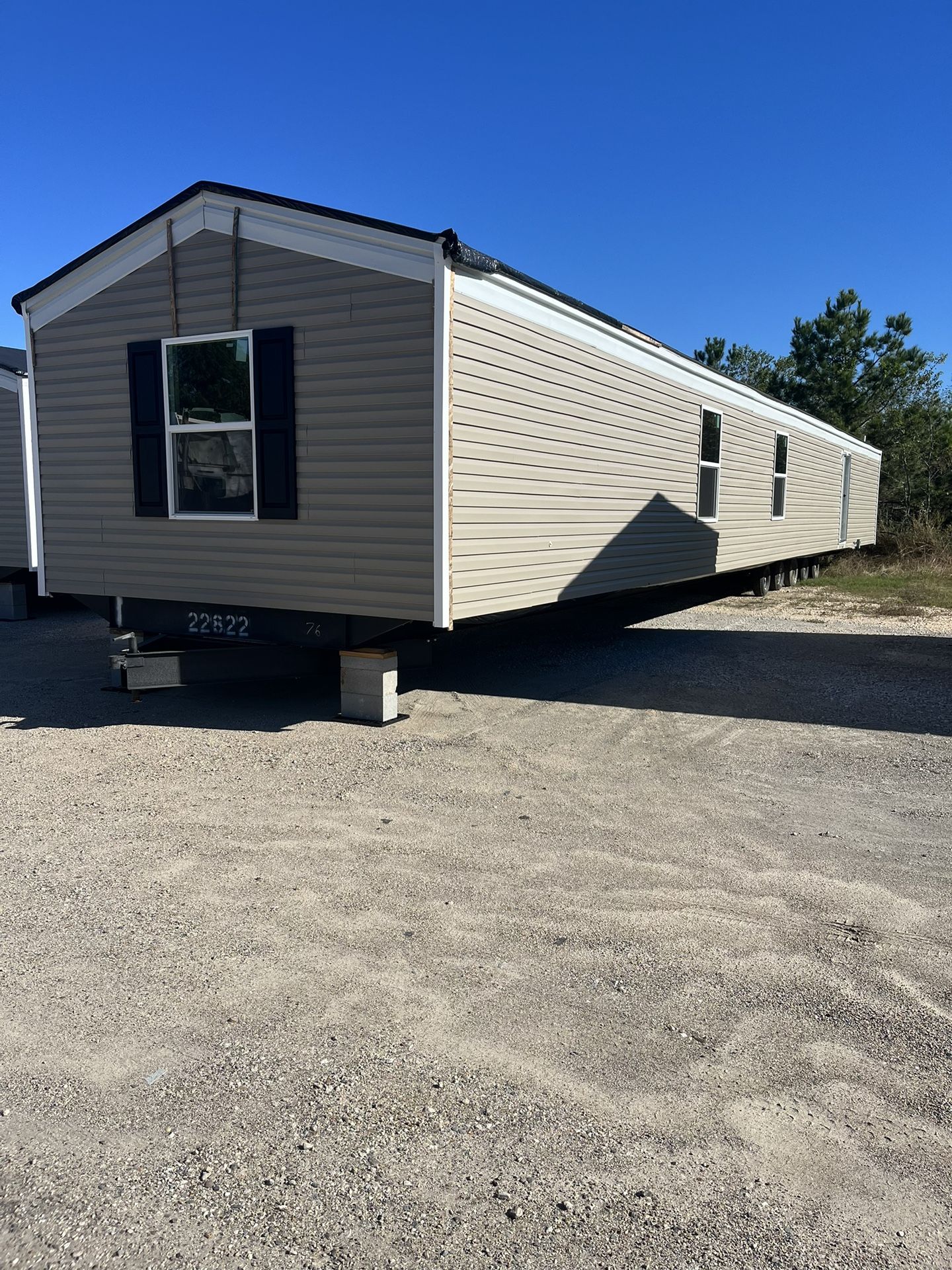 NEW 2025 MOBILE HOME TRUMH