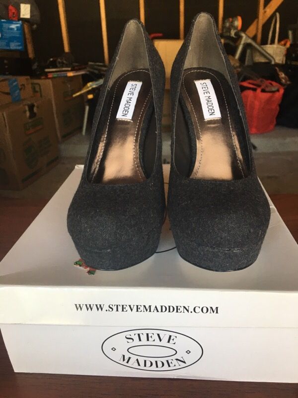 Brand new Steve Madden size 7 1/2
